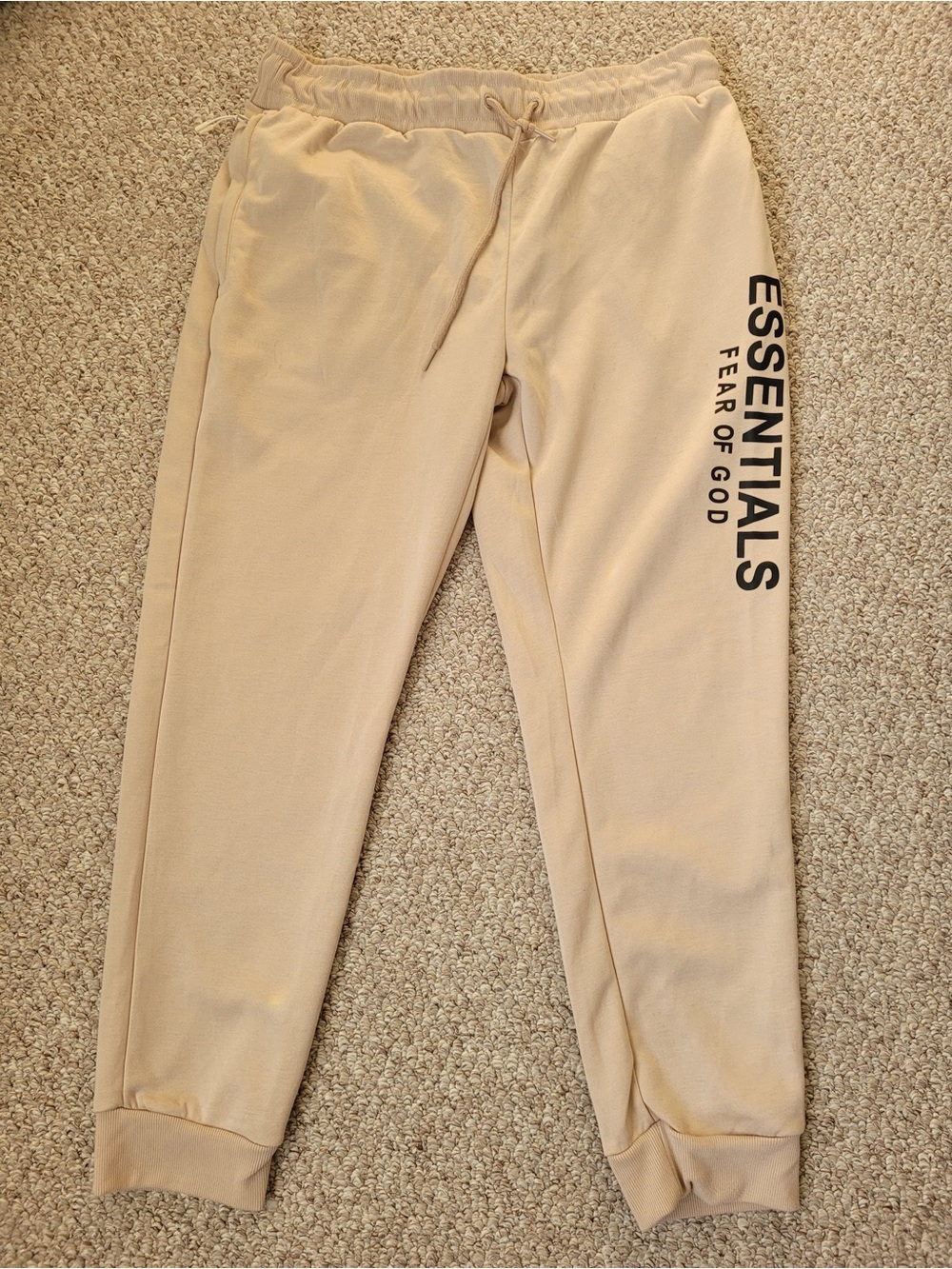 Essentials Fear Of God Men’s pull-on sweat pants tan color size XL